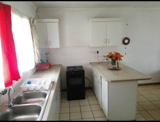 2 BEDROOM TOWNHOUSE FOR SALE IN LADYBRAND